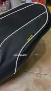 Sarung Jok Motor Vario & Beat: Perekat Mudah Pasang & Bahan Tebal