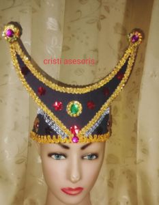 makota tari Saman tanduk