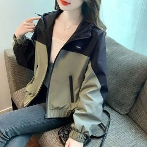 Color Block Short Jacket Womens Spring Summer New Casual Mountain Climbing Jacket Polyester Fiber Cleanfit Style Bright Surface