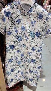 Hangzhou Light Blue Linen Short Qipao 2130-01 杭州亞麻白底淺藍短旗袍