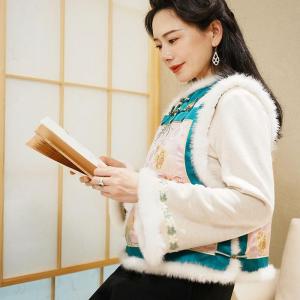 New Chinese Style Embroidered Long Sleeve Thickened Fleece Womens Top Autumn Winter round Neck Commute Flag Robe Base Shirt
