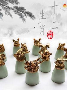 Chinese Zodiac Ceramic Wine Cups Set Small Animal Head Design Home Use White Wine Glasses Gift Box Set Traditional Chinese Style