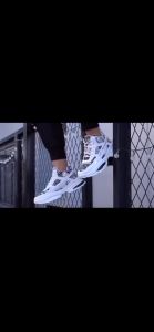 Sneakers Pria Keren & Fashionable: Sepatu Sport Import & Casual Ukuran 39-44