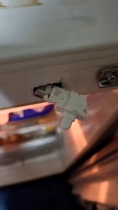 Original Sharp/Hitachi A092 SJ-171M-SL 175M-SS 176M 269S 272T 273T 2822 285M 288M-DS 300N 300T Refrigerator Door Fan Light Switch 3 Pins (8515) GANTV
