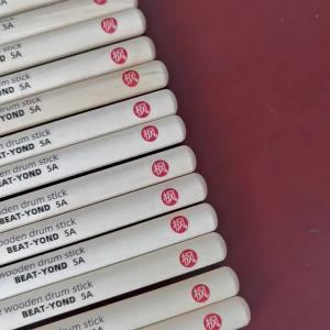 ＜1122＞  ไม้ตีกลอง 5a เมเปิ้ลสำหรับผู้เริ่มต้นกลองสแนร์กลองแจ๊สกลองเด็กกลองไม้ขายส่ง