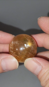 (SG Seller Ready Stocks) Top Grade Natural Yellow  Calcite Ball with Cat Eye Effect 3.2+cm