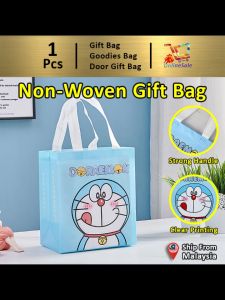 Doraemon Non Woven Fabric Bag Snacks Small Tote Bag Cartoon Doraemon Gift Bag Packaging Beg Kindergarten Children Kid School Birthday Goodies Bag(138)