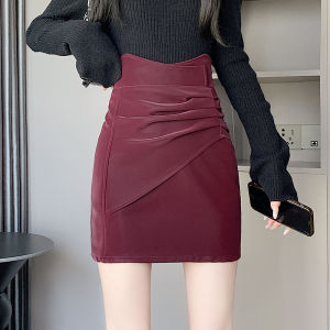 YIMEI กระโปรงหนังกำมะหยี่เคลือบสีทองด้านสำหรับผู้หญิงในฤดูใบไม้ร่วงพับแบบไม่สม่ำเสมอเอวสูงกระโปรงทรงเออารมณ์กระโปรงสั้นรัดสะโพก