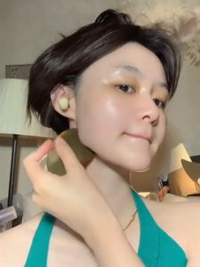 Bộ dụng cụ massage nâng cơ mặt bấm huyệt 2 món bằng sừng giúp giảm nếp nhăn giám stress hiệu quả