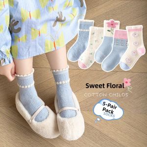 JIFANPAUL | Fall New Arrival Girls Cotton Socks with Lace Edges and Flower Patterns Mid-Calf Socks