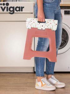 Vigar Thickened Plastic Folding Stool Outdoor Indoor Portable Step Stool Adult Childrens Footrest Stool Bathroom Stool