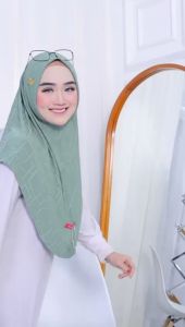 Jilbab Instan Azrina abstrak Malay Bahan Jersey Jaguar By Hasanah
