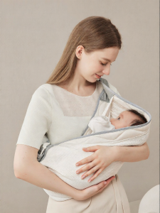 lovemami | Hands-Free Front-Carry Baby Carrier
