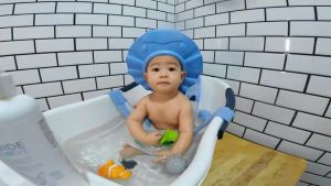 KUKU DUCKBILL BABY SHAMPOO CAP หมวกอาบน้ำเด็กลายเป็ด KUKU สุดน่ารัก