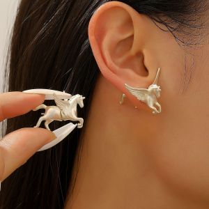 European and American niche fashion simple and unique playful animal art horse stud earrings personalized atmosphere pony earrin