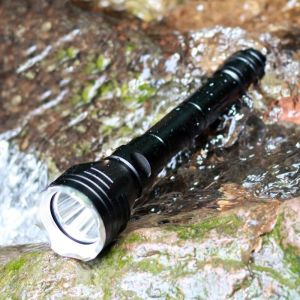 Japan Import 1200lm Diver Diving 100 Meters Underwater Flashlight Waterproof and Strong Light Xm-L2 LED White Light 18650 Original Battery Fishing Camping Riding