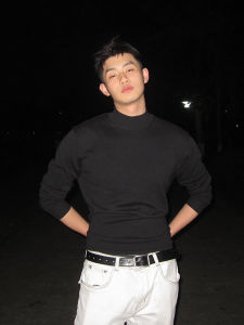 เสื้อสเวตเตอร์คอปกสูงแบบหนาสำหรับผู้ชาย เสื้อสเวตเตอร์ถักแบบหนาสำหรับฤดูหนาว สไตล์เกาหลี เสื้อชั้นในแบบหนา แขนยาว ทรงสลิมฟิต