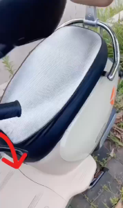 🏍อัดเกรดรุ่นใหม่🏍 กันแดด กันฝน ผ้าคลุมเบาะ PU หุ้มเบาะมอเตอร์ไซค์ ใส่ได้รถทุกรุ่น ใหญ่กว่าทนกว่า ติดตั้งง่าย คลุมเบาะมอไซค์ กันลื่น กันรอย ผ้าคลุมเบาะรถมอเตอร์ไซค์