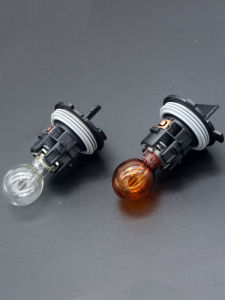 Suitable for Peugeot 4008 5008 Volvo S60 Front Steering Bulb Front Cornering Lamp Turn Signal Halogen Bulb
