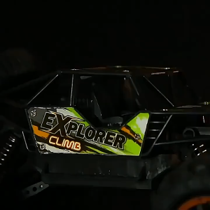 1:16 Remote Control Car 2.4GHz All Terrain Climbing Off Road Car High Speed Drift Racing Car Mainan Budak