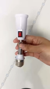 Adjustable 180° Vertical 360° Horizontal 100-250V Medium Screw Base Bulb Light Converter E26/E27 Socket Extender Plastic