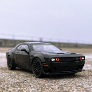 jiaye toys | Mô Hình Xe Hơi Dodge Hellcat Kim Loại 1/32 Có Đèn và Âm Thanh Đồ Chơi Quà Tặng Cho Trẻ Em 4 Cửa