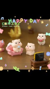 ORNAMEN MINIATUR MULTI MOTIF PIG / PIGGY / 6MOTIF TERBARU / MOTIF LUCU MULTI MOTIF - Dekorasi Meja Kantor dan Rumah dengan Bahan PVC (Harga per pcs)
