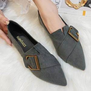 รองเท้าส้นแบนหัวแหลมพื้นนุ่มสำหรับผู้หญิงไซส์ใหญ่ รองเท้าแฟชั่นฤดูใบไม้ผลิและฤดูใบไม้ร่วง รองเท้าหัวมนแบบสวมสบายสำหรับผู้หญิง