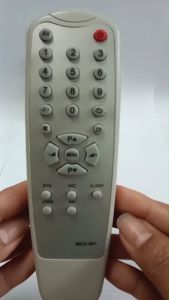 8823-901 รีโมทใช้สำหรับทีวีไดมอนด์ ทีวีเอสเคจี ทีวีจีน TV DAIMOND TV SKG TV CHINA โดยที่รุ่นรีโมทและฟังชั่นรีโมทตัวเดิมที่เคยใช้ต้องเหมือนตัวสินค้าที่จะสั่งเท่านั้นถึงจะใช้งานได้เหมือนเดิม