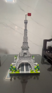 【SG Stock】Romantic Gift 2662Pcs Big Size Eiffel Tower Architecture 3D Puzzle Nano Block Toys For Kids For Adult