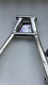 CHỐNG ĐỨNG XE 67 INOX