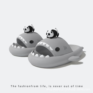 Couples Shark Slippers Summer Home Use Anti-Slip Bathing Womens Flip Flops Mens Sandals Cartoon Style EVA Material