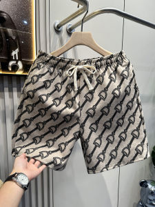 กางเกงขาสั้นผู้ชายลายสก็อตสุดเท่ กางเกงขาสั้นลำลองฤดูร้อนชายหาด กางเกงขายาว 3/4 ทรงตรง ผ้าโพลีเอสเตอร์ ระบายอากาศได้ดี ยืดหยุ่นเล็กน้อย