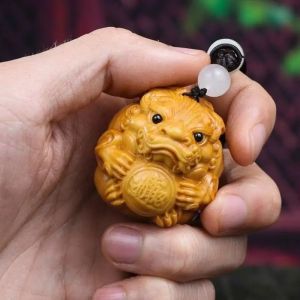 Solid wood Pixiu mascot figurine Feng Shui Good Luck Fortune-Gathering God Beast Home car Wealth Luck Feng Shui Decor