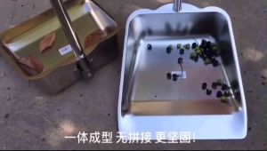 Hót Rác Inox Thép Không Rỉ  Tay Cầm Cán Dài Kích Thước 25cm 28cm Có Móc Treo