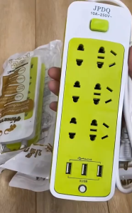 Ổ Cắm Điện Xanh USB Đa Năng Chống Giật 6 phích cắm3 Cổng USB 2500W Có Chốt An Toàn