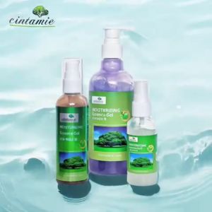 Buy 1 Free 1 Cintamie Moisturizing and Cleansing Essence Gel (60ml)