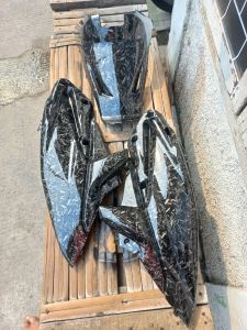 tutup mesin dan sambungan body samping vario techno 125 old karbon forget