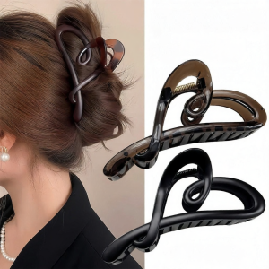 Elegant Stylish Heart-shaped Clamp