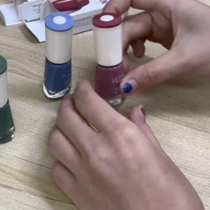 Quick Drying Non Peelable Multiple Nail Polish Color Fancy Beauty Women Long Lasting Pengilat Pewarna Kuku 指甲油 缤纷 超显白 细闪 快干免烤