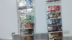 (Stock Clearance)Souvenir Foil Magnet ( MALAYSIA RINGGIT ) 6 in 1 set Cenderahati Door Gift Magnet Peti Sejuk