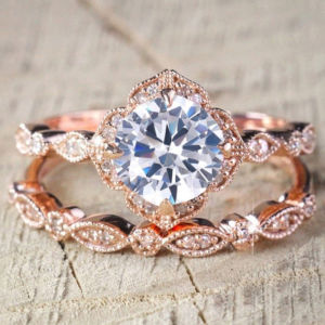 Huitan Rose Gold Color 2Pcs Set Rings for Women Temperament Elegant Ladys Accessories Wedding Anniversary Party Trendy Jewelry