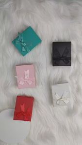 Kotak Tempat Perhiasan Anting Cincin Gelang Kalung Liontin G018