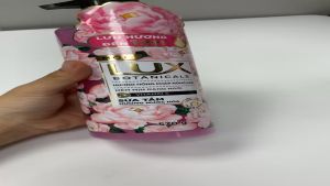 Sữa tắm Lux hương hồng Pháp nồng nàn chai 570G