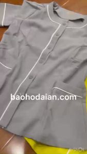 Áo nhân viên nail cổ tròn vải tuyết mưa thoáng mát