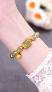 Gelang Manik Manik Liontin Teratai Dan Liontin Persegi Keberuntungan Gelang Half Chain Green Gaya Retro