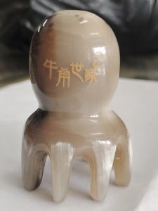 Cute Small Octopus Massage Comb Horn Comb Cleaning Care Scraping Head Treatment Washing Dredging Meridian Beauty Salon Comb