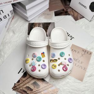 Jibbitz Crocs Charms Cute Expression M Bean Resin Women Shoes Accessories Detachable Shoes Flower Buckle Decoration for Crocs