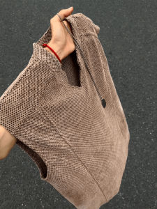 LIUBU | Áo Thun Ngắn Tay Nam Mùa Hè Thông Khí Màu Xám Lục Đậu Ốc V-neck