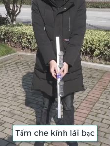 Tấm che nắng kính lái che nắng kính trước hay sau cho ô tô